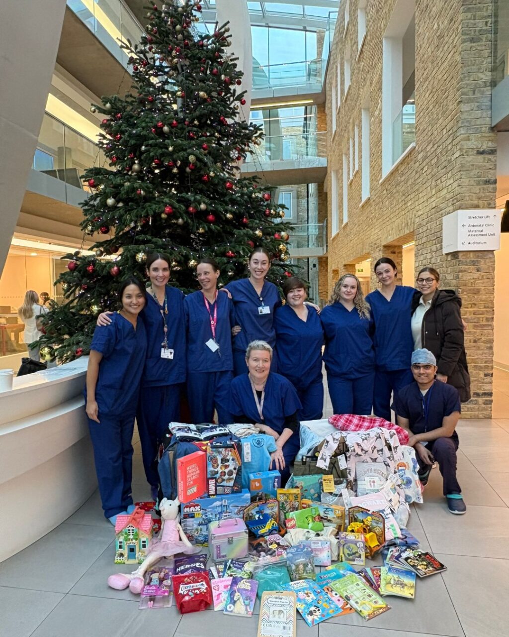 Spreading some joy this Christmas! Our team at King's Fertility proudly donated to the Metropolitan Police’s 'children in hospital, hospices and women’s refuges’ pyjama appeal, as well as toys to the Spring Community Hub Crisis Centre 'Christmas presents for children’ appeal. 

A big thank you to our team for their donation and to both charities for receiving it. It was great to support these wonderful causes! 💙